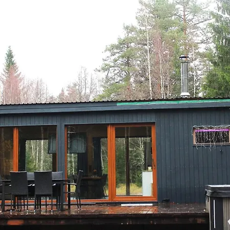Apartment Metsamajake Hubert Sauna Ja Mullivanniga Looduse Keskel Sigula