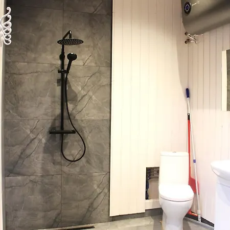 Apartment Metsamajake Hubert Sauna Ja Mullivanniga Looduse Keskel Sigula